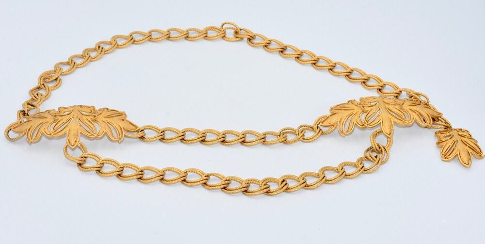 ST. JOHN Turned Brass Double Loops Chain Sculpture Gold Tone Belt 36"